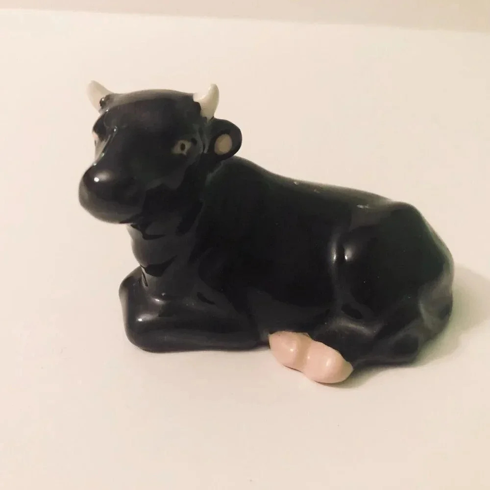Vintage Ceramic Bull Cow Figurine Black 3.5  Inch Long Figure